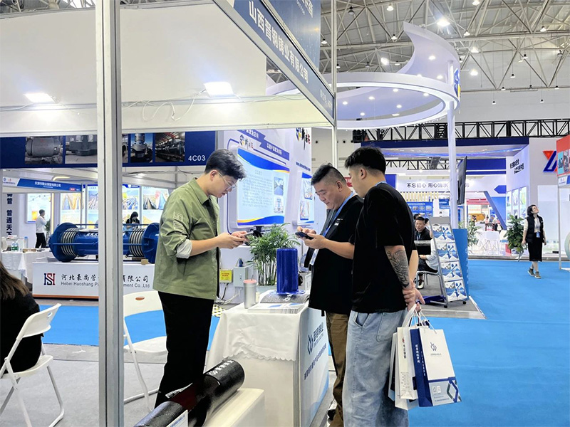 Foco da Exposi&ccedil;&atilde;o | A for&ccedil;a da ind&uacute;stria de fundi&ccedil;&atilde;o de a&ccedil;o Jin estreia na Exposi&ccedil;&atilde;o Internacional de Oleodutos da China (Wuhan)